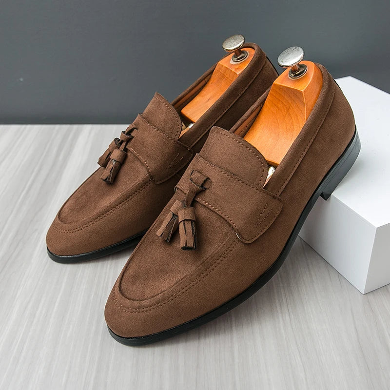 MOCASÍN DE ANTE CON BORLAS ETTORE