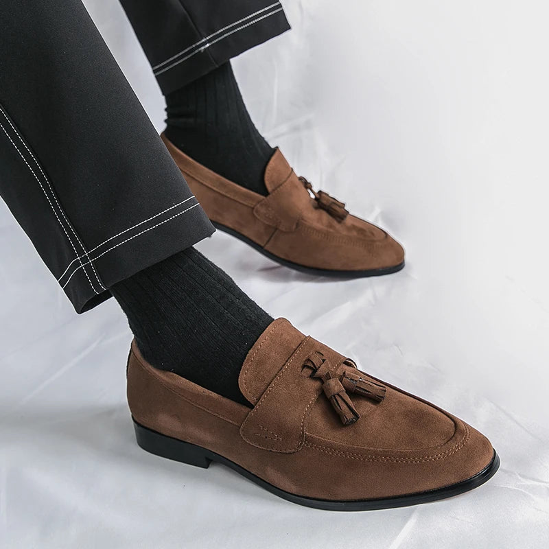 MOCASÍN DE ANTE CON BORLAS ETTORE