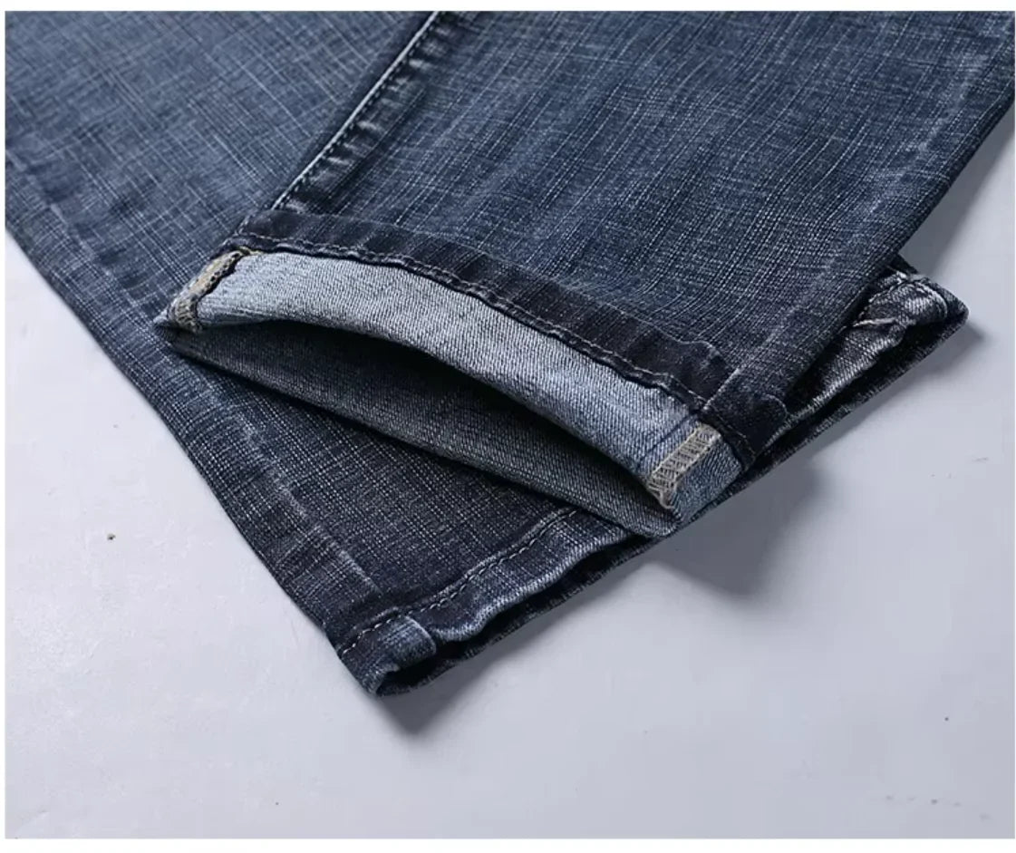 PANTALONES VAQUEROS STRAIGHT FIT LUCA