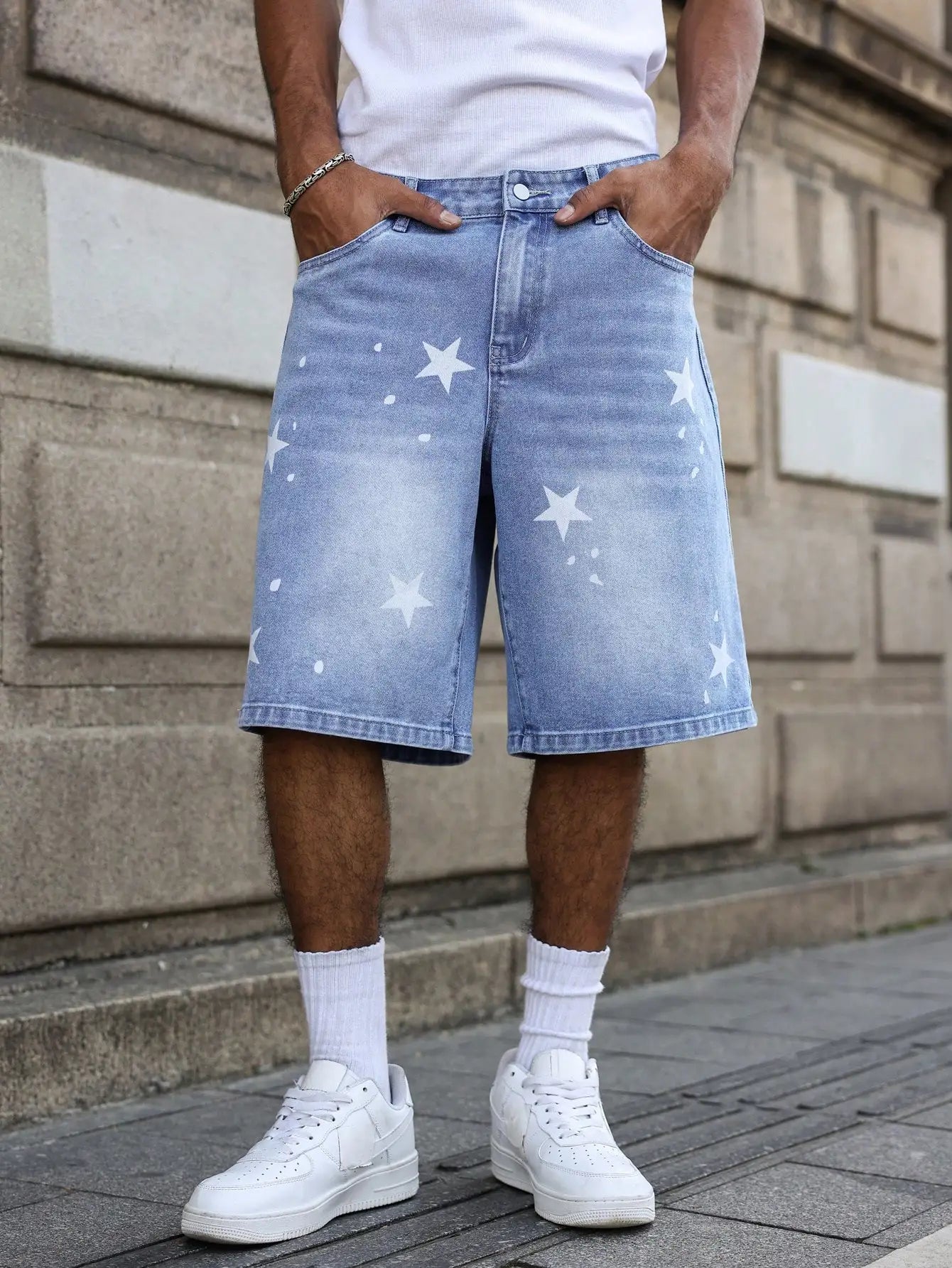 PANTALONES CORTOS AZULES CON ESTRELLAS