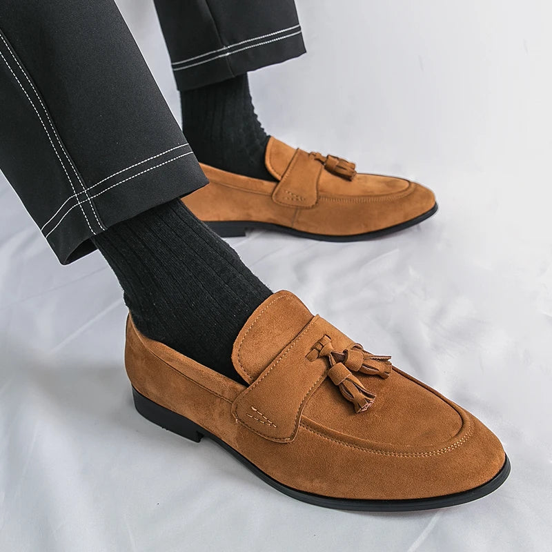 MOCASÍN DE ANTE CON BORLAS ETTORE