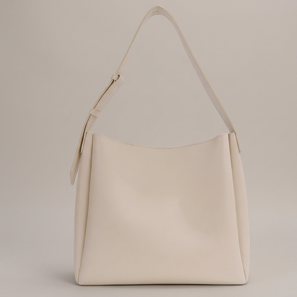 Polina | Bolso de mano de piel vegana