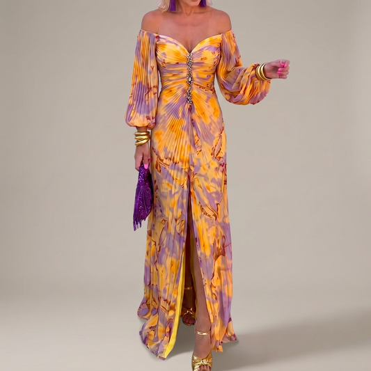 Vestido Mía amarillo y lila, frontal con fondo gris cálido