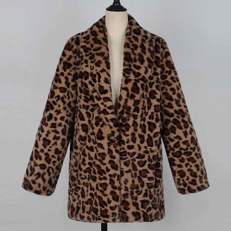 ABRIGO DE LEOPARDO DE LUJO